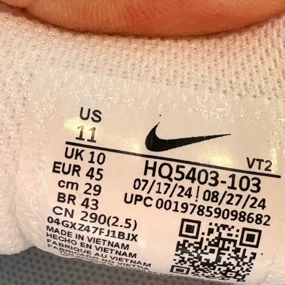 Brand New In The Box. Classic 2005 Nike Air Pegasus. Mens Size 11. 🔥🔥🔥 - Picture 11 of 12